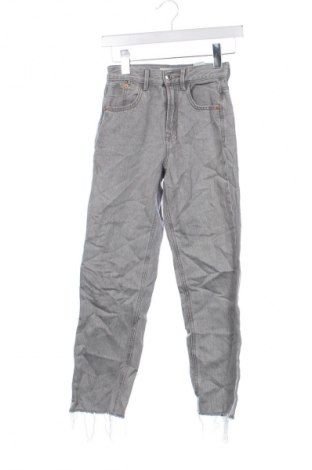Дамски дънки Stradivarius, Размер XXS, Цвят Сив, Цена 15,33 €