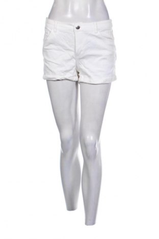 Pantaloni scurți de femei Amisu, Mărime S, Culoare Alb, Preț 7,99 Lei