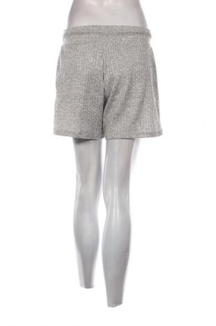 Дамски къс панталон Bershka, Размер S, Цвят Многоцветен, Цена 2,04 €