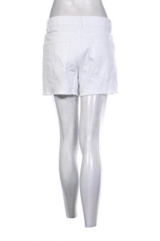 Női rövidnadrág Esmara, Méret M, Szín Fehér, Ár 1 709 Ft