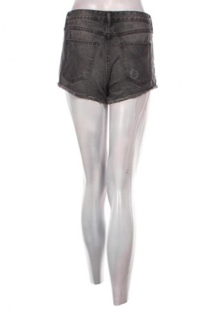 Dámské kraťasy  H&M Divided, Velikost M, Barva Šedá, Cena  89,00 Kč