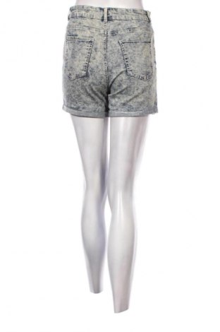 Damen Shorts Janina, Größe M, Farbe Mehrfarbig, Preis € 3,99