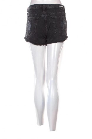 Дамски къс панталон Melville, Размер M, Цвят Черен, Цена 2,04 €