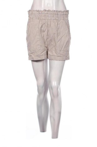 Дамски къс панталон ONLY, Размер M, Цвят Многоцветен, Цена 2,04 €