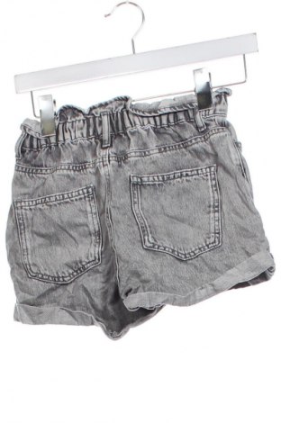 Dámské kraťasy  ONLY, Velikost XS, Barva Šedá, Cena  129,00 Kč