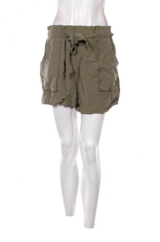 Damen Shorts Pimkie, Größe M, Farbe Grün, Preis 2,99 €