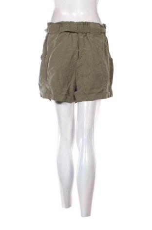 Damen Shorts Pimkie, Größe M, Farbe Grün, Preis 2,99 €