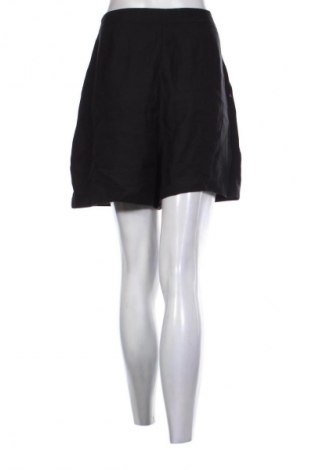 Damen Shorts Reserved, Größe L, Farbe Weiß, Preis € 3,99