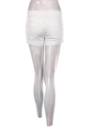 Дамски къс панталон Rose Player, Размер S, Цвят Бял, Цена 2,55 €