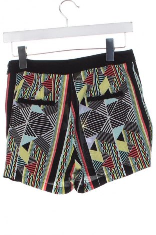 Дамски къс панталон Unbranded, Размер XS, Цвят Многоцветен, Цена 2,04 €