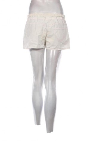 Дамски къс панталон Unbranded, Размер S, Цвят Бял, Цена 2,04 €