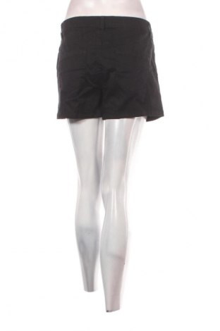 Damen Shorts United Colors Of Benetton, Größe M, Farbe Schwarz, Preis € 2,99