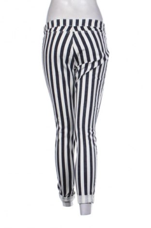 Γυναικείο παντελόνι H&M, Μέγεθος M, Χρώμα Πολύχρωμο, Τιμή 3,99 €