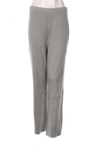 Дамски панталон Vince, Размер S, Цвят Зелен, Цена 61,35 €