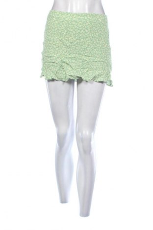 Пола - панталон Pull&Bear, Размер M, Цвят Многоцветен, Цена 2,04 €