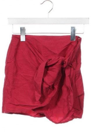 Пола Bershka, Размер XS, Цвят Червен, Цена 7,15 €