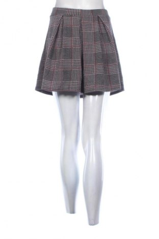 Пола Boohoo, Размер M, Цвят Многоцветен, Цена 2,04 €