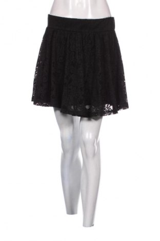 Пола Clockhouse, Размер S, Цвят Черен, Цена 2,04 €