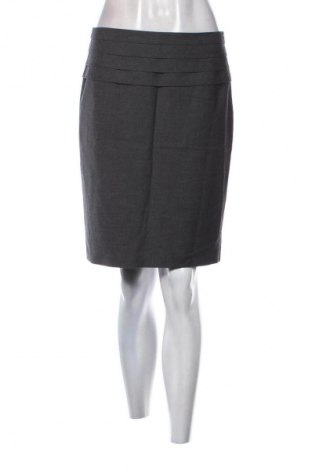 Пола Esprit, Размер S, Цвят Сив, Цена 3,57 €