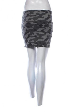 Пола Fb Sister, Размер M, Цвят Многоцветен, Цена 2,04 €