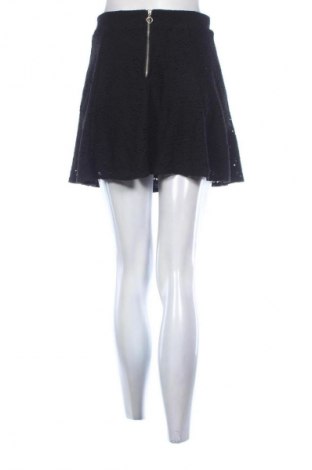 Пола Fb Sister, Размер M, Цвят Черен, Цена 2,04 €