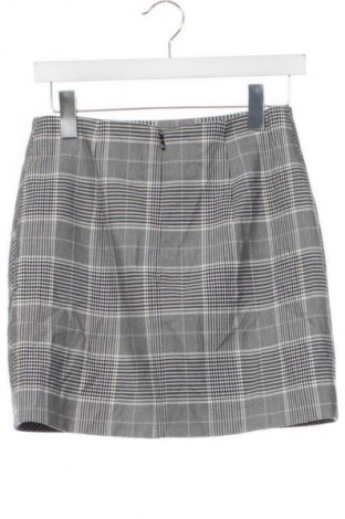 Пола H&M, Размер XS, Цвят Многоцветен, Цена 2,04 €