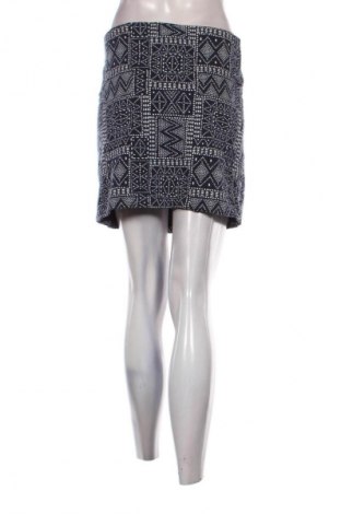 Пола H&M, Размер XL, Цвят Многоцветен, Цена 2,04 €