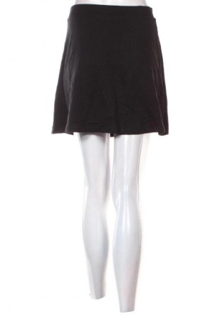 Пола H&M, Размер S, Цвят Черен, Цена 2,04 €