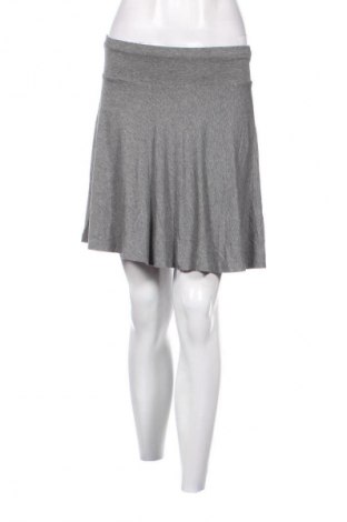 Пола H&M, Размер S, Цвят Сив, Цена 9,20 €