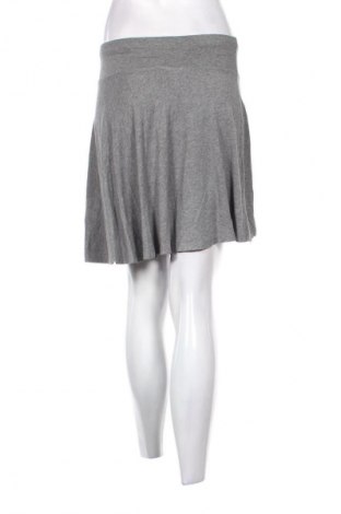 Пола H&M, Размер S, Цвят Сив, Цена 9,20 €