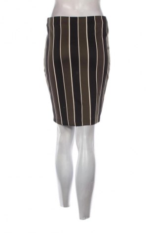 Пола H&M, Размер S, Цвят Многоцветен, Цена 2,04 €