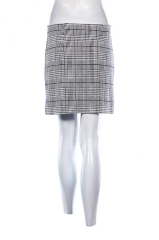 Пола H&M Divided, Размер S, Цвят Многоцветен, Цена 2,04 €