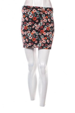 Пола H&M Divided, Размер M, Цвят Многоцветен, Цена 2,04 €