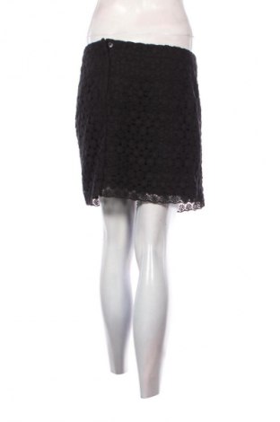 Пола H&M Divided, Размер M, Цвят Черен, Цена 2,04 €