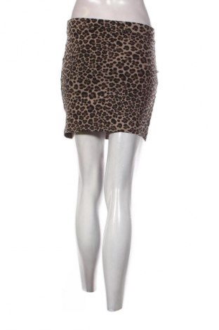 Пола H&M Divided, Размер M, Цвят Многоцветен, Цена 2,04 €