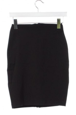 Пола House, Размер XS, Цвят Черен, Цена 2,04 €