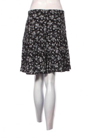 Пола Janina, Размер M, Цвят Многоцветен, Цена 2,04 €