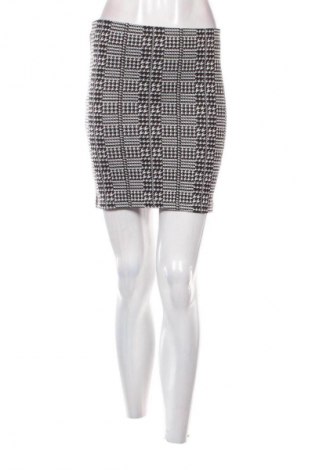 Пола Jennyfer, Размер S, Цвят Многоцветен, Цена 2,04 €