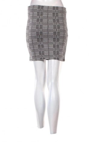 Пола Jennyfer, Размер S, Цвят Многоцветен, Цена 2,04 €