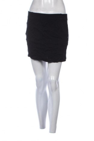 Пола Mango, Размер S, Цвят Черен, Цена 2,55 €