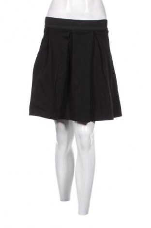 Пола Moe, Размер M, Цвят Черен, Цена 2,55 €