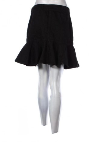 Пола NA-KD, Размер M, Цвят Черен, Цена 3,57 €