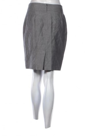 Пола Reserved, Размер S, Цвят Сив, Цена 2,04 €