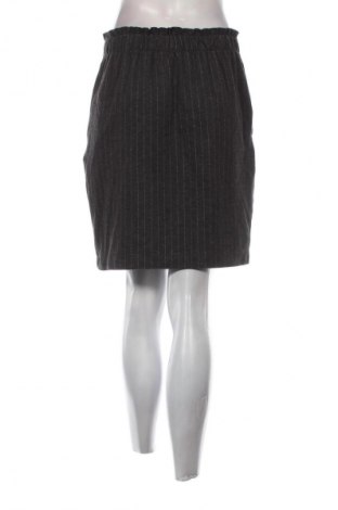 Пола Reserved, Размер L, Цвят Многоцветен, Цена 9,71 €