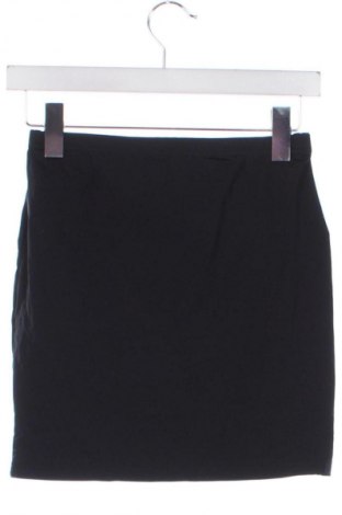 Пола SHEIN, Размер XS, Цвят Черен, Цена 2,04 €