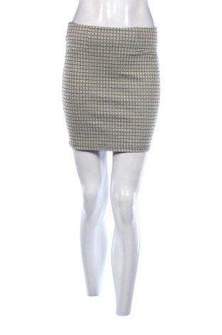 Пола Stradivarius, Размер S, Цвят Многоцветен, Цена 2,04 €