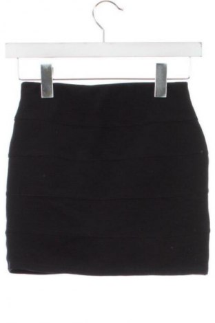 Пола Tally Weijl, Размер XS, Цвят Черен, Цена 2,04 €