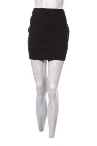 Пола Tally Weijl, Размер M, Цвят Черен, Цена 2,04 €