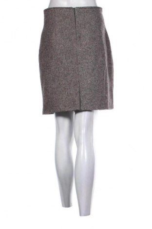 Пола Unbranded, Размер S, Цвят Сив, Цена 2,04 €