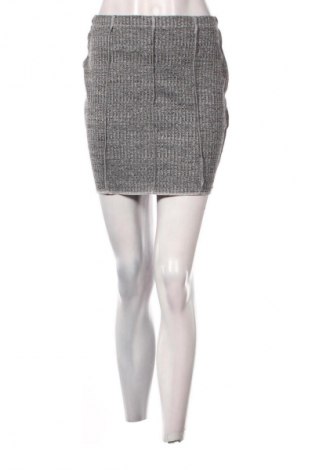 Пола Unbranded, Размер S, Цвят Сив, Цена 2,55 €